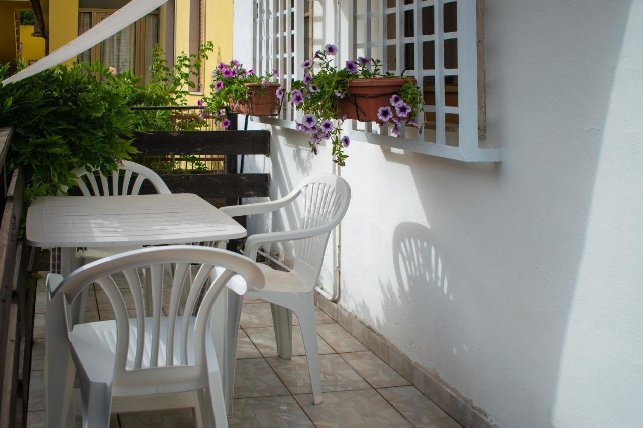 Casa Vacanze "Villa Severina" Iun R6166 R6692 Карбония Экстерьер фото